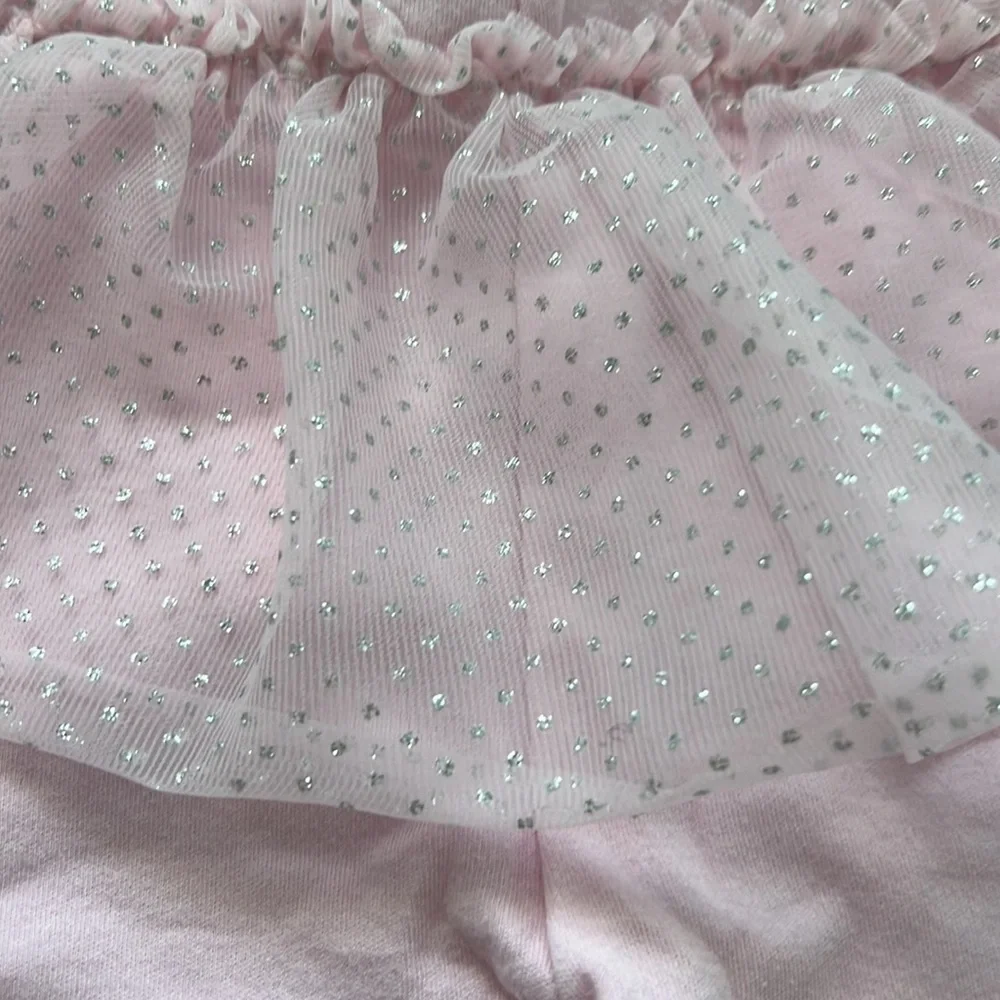 Infant long sleeve ruffle top onesie, with tutu leggings